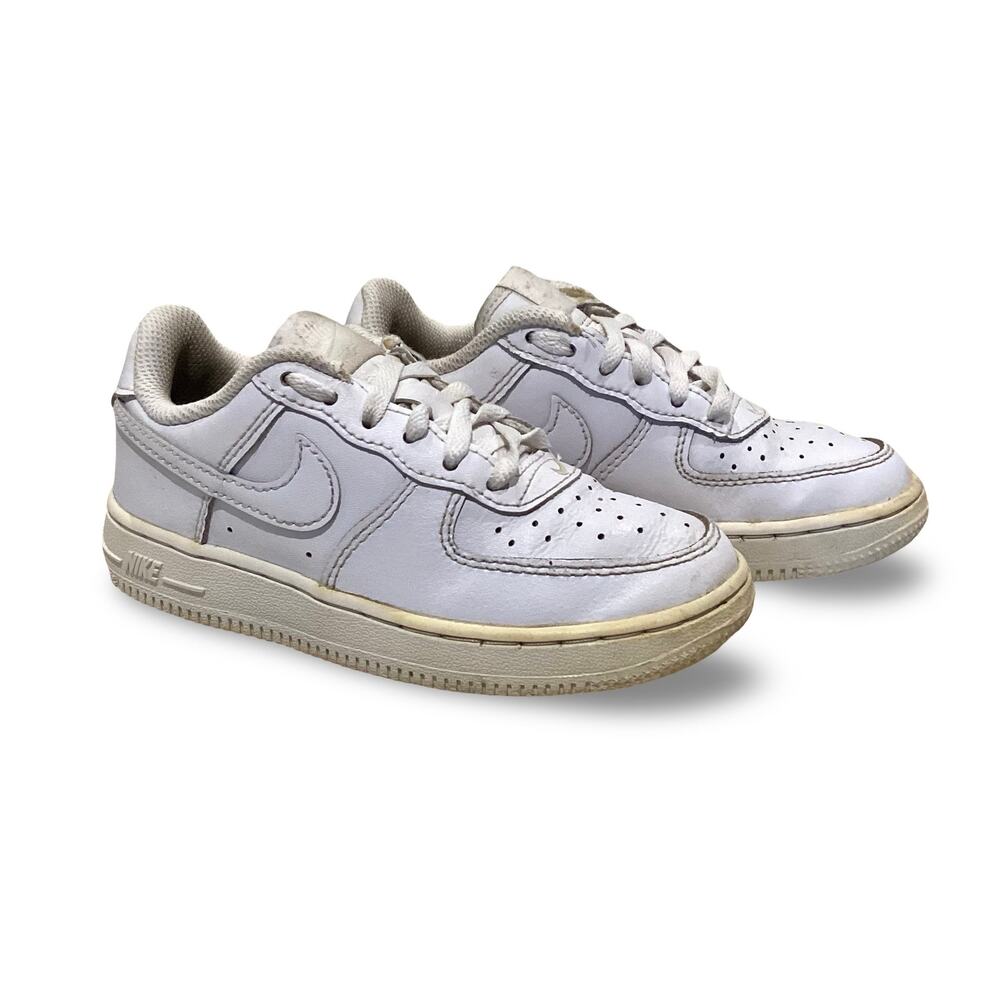 Nike Air Force 1 Low LE Sneakers